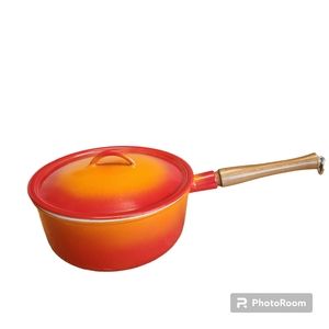 RARE Descoware 9" Enameled Cast Iron Lidded Pot